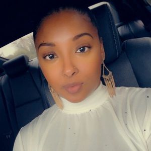 Meet your Posher, Renatta